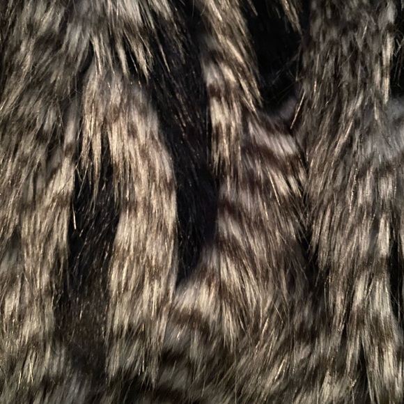 Faux Fur feathered jacket - Picture 5 of 5